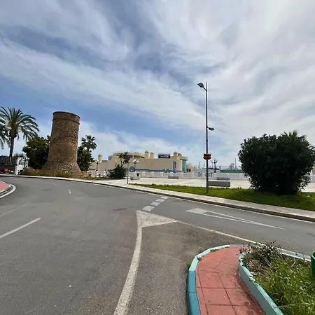 Espectacular Piso Sobre La Playa Benalmadena